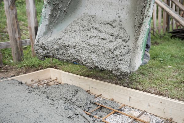 Yard Concrete Pouring in Modesto