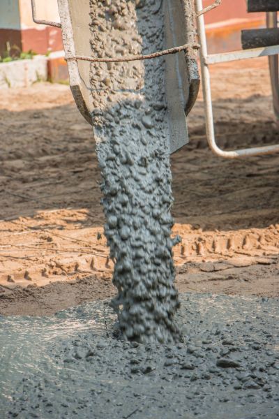 Patio Extension Pouring in Modesto